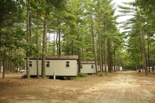 Gateway to Cape Cod 28 ft. Park Model 4, Rochester