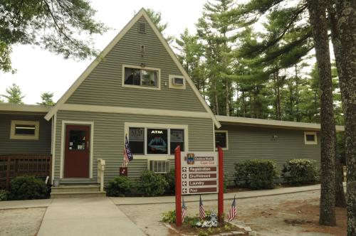 Gateway to Cape Cod Wheelchair Friendly Park Model 7, Rochester