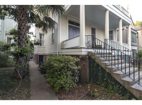 Hall & Oaks - One-Bedroom, Savannah