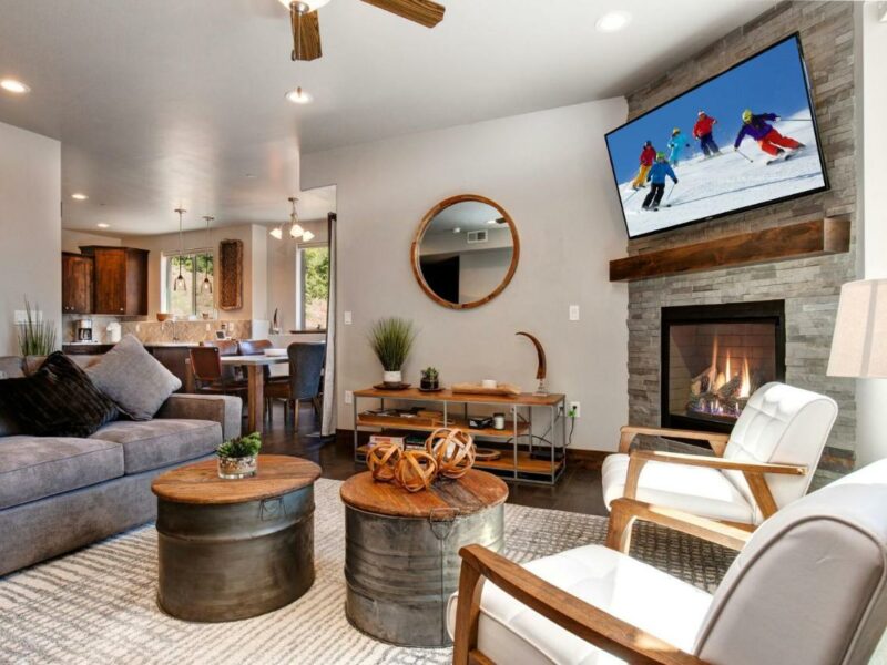 Hiking & Skiing Haven in Park City Condo, Park City