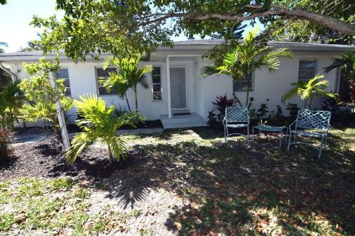 Jamaica Bungalow East, Sanibel