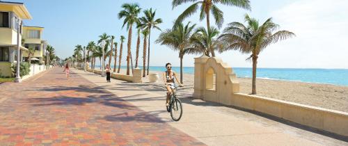 Oceanfront Suites at Hollywood Beach Resort, Hollywood