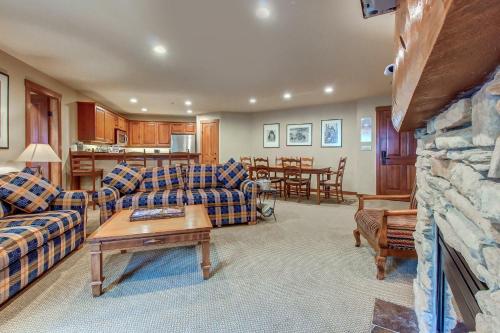 Powderhorn Lodge 419: Spearmint Suite, Solitude