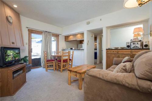 Rockies Condominiums - R2105, Steamboat Springs