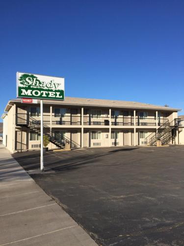 Shady Motel, Caliente
