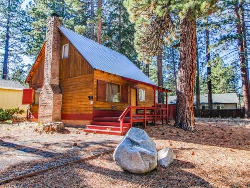 Tahoe Island's Quiet Cabin, South Lake Tahoe