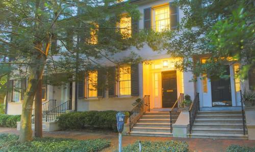 Tattnall Manor - Three-Bedroom, Savannah