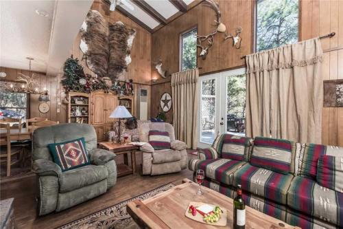 Tis Holiday Haus Three-bedroom Holiday Home, Ruidoso