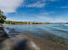 Wapato Point Hardwick, Manson